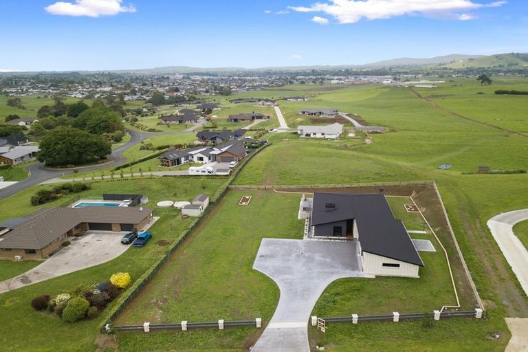 Photo of property in 29 Sunridge Park Road, Morrinsville, 3375