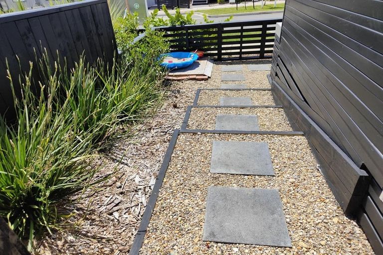 Photo of property in 15 Bugle Road, Totara Park, Auckland, 2019