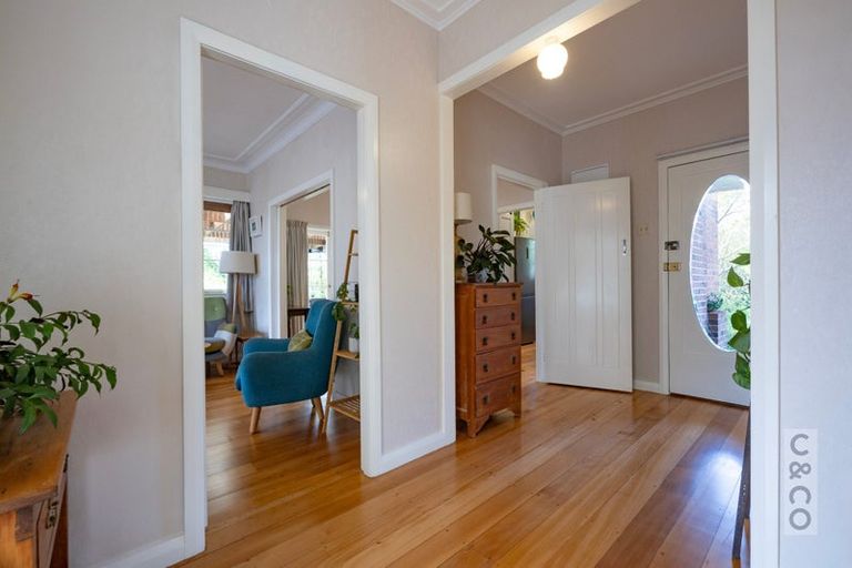 Photo of property in 16 Karaka Street, Helensville, 0800