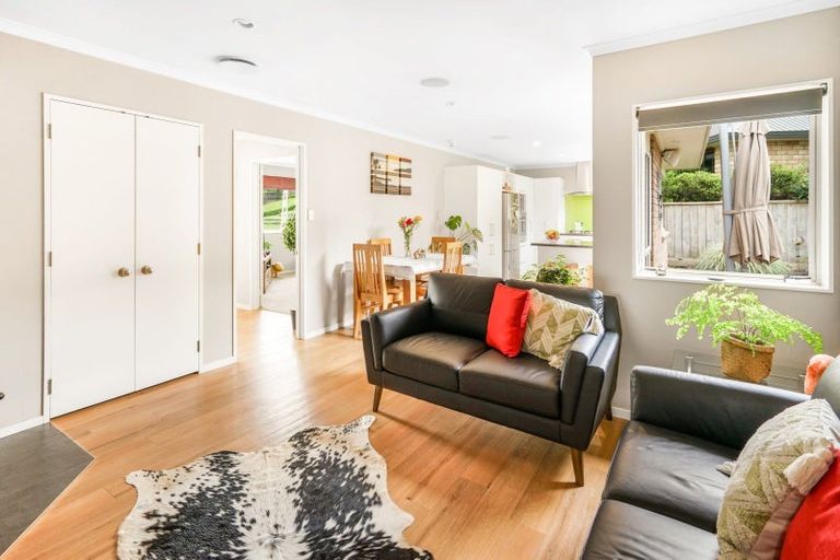 Photo of property in 4 Hereford Place, Grandview Heights, Hamilton, 3200