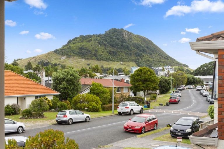 Photo of property in 2/49 May Street, Mount Maunganui, 3116
