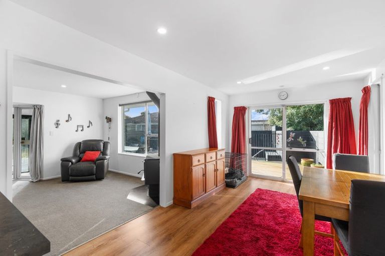 Photo of property in 23c Juniper Place, Burnside, Christchurch, 8053