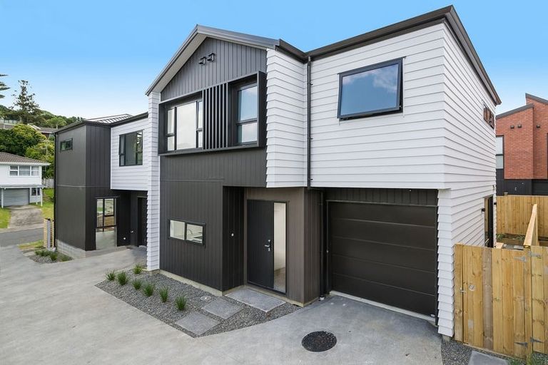 Photo of property in 71 Salamanca Road, Sunnynook, Auckland, 0620