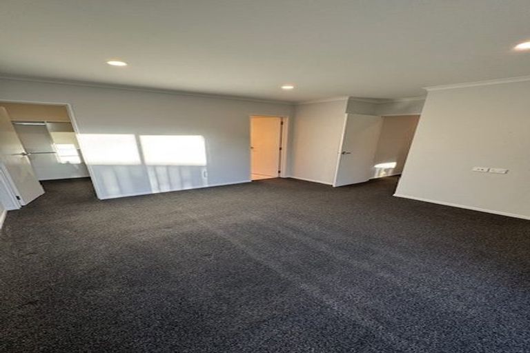Photo of property in 18 Arahi Place, Rototuna North, Hamilton, 3210