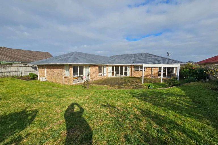 Photo of property in 5 Aspatria Place, Northpark, Auckland, 2013