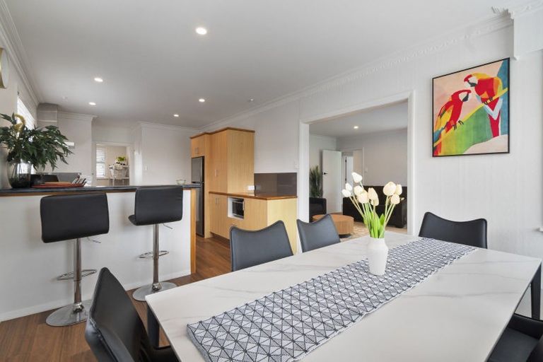 Photo of property in 6 Ruha Street, West End, Palmerston North, 4412