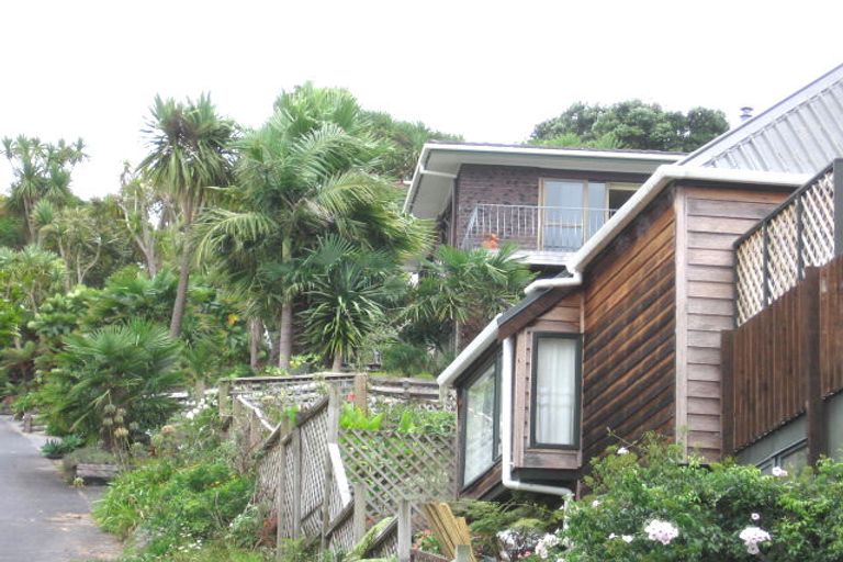 Photo of property in 47 Rosecamp Road, Beach Haven, Auckland, 0626