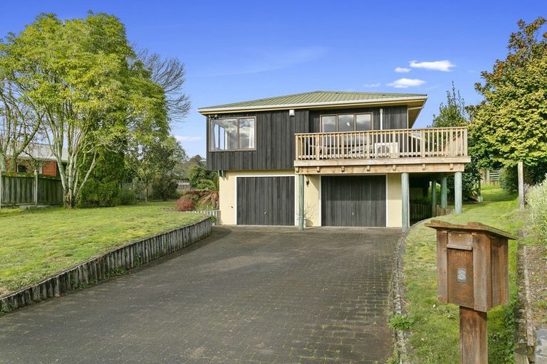 Photo of property in 3 Drayton Place, Leamington, Cambridge, 3432