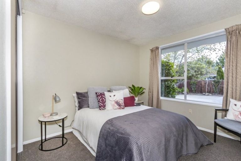 Photo of property in 88 Dunbarton Street, Redwood, Christchurch, 8051