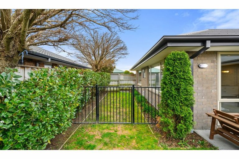 Photo of property in 52 Tahuna Street, Pegasus, 7612
