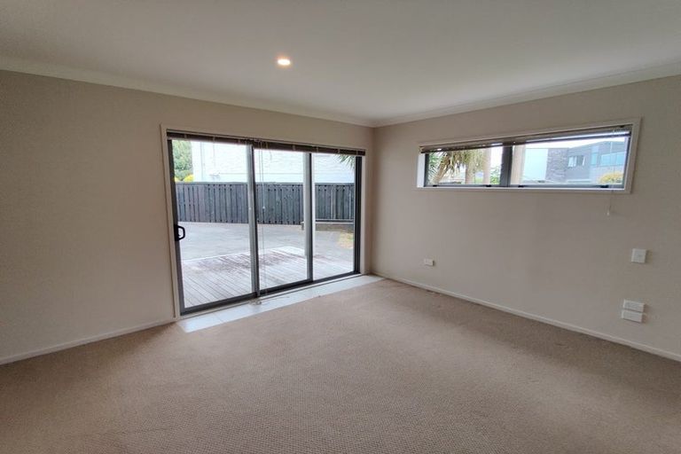Photo of property in 41 Sorrel Crescent, Bucklands Beach, Auckland, 2012