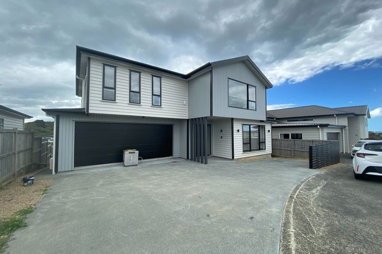 Photo of property in 26 Bine Crescent, Orewa, 0931