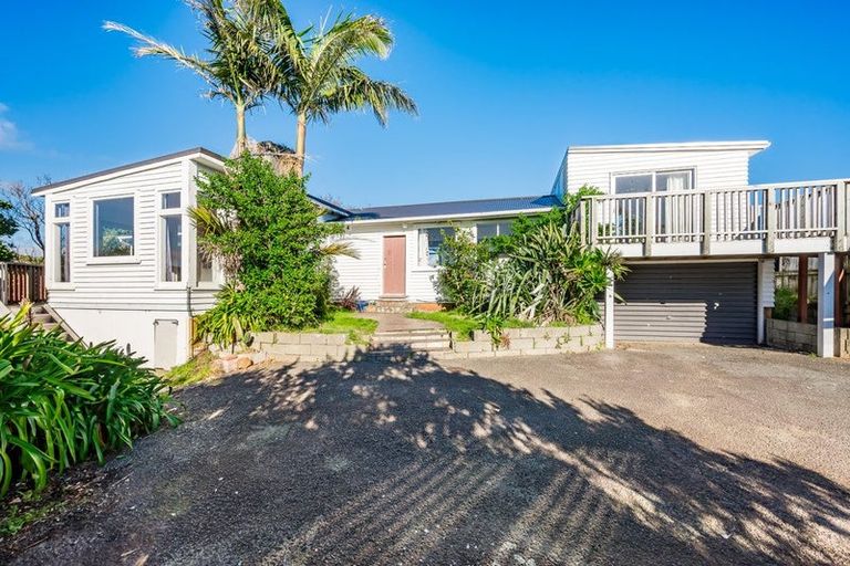 Photo of property in 14 Kowhai Grove, Raumati Beach, Paraparaumu, 5032