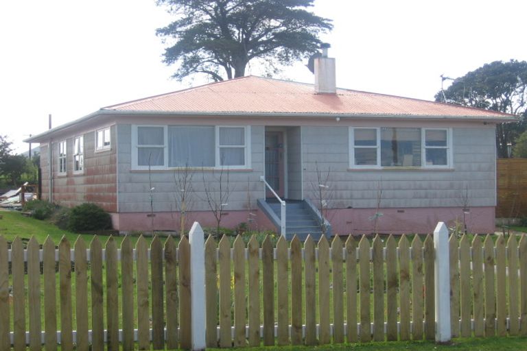 Photo of property in 16 Clean Street, Te Kopuru, 0391