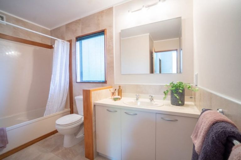 Photo of property in 126 Atawhai Road, Fitzherbert, Palmerston North, 4410