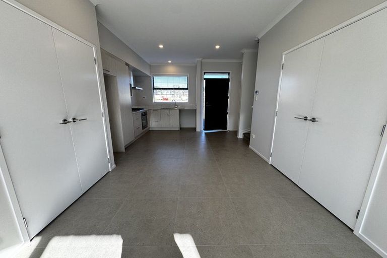 Photo of property in 12 Kapia Road, Westgate, Auckland, 0614