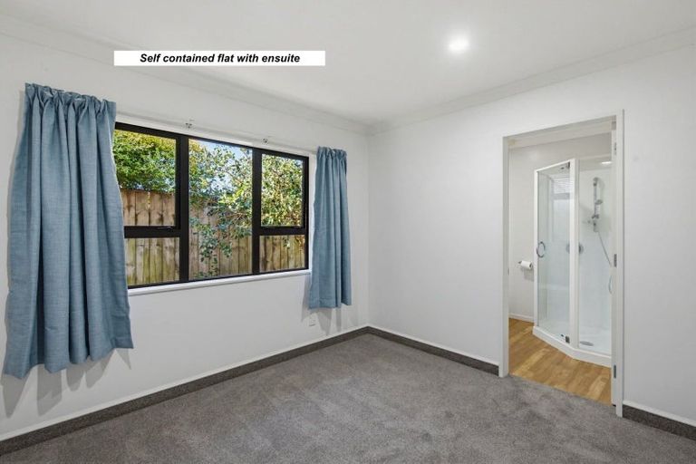 Photo of property in 14 Consort Close, Paraparaumu Beach, Paraparaumu, 5032