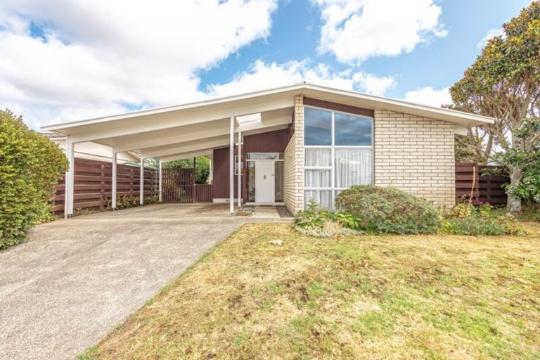 Photo of property in 4 Exeter Crescent, Springvale, Whanganui, 4501