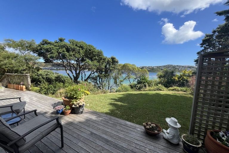 Photo of property in 31 Seaview Road, Paremata, Porirua, 5024