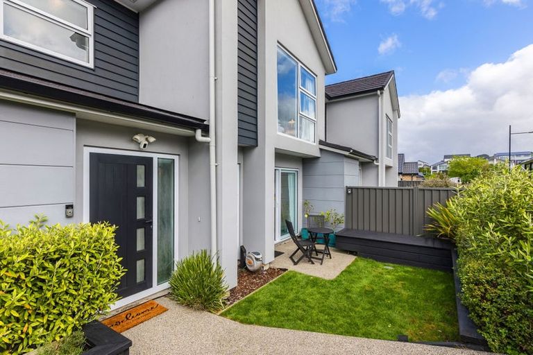 Photo of property in 53 Karearea Avenue, Kenepuru, Porirua, 5022