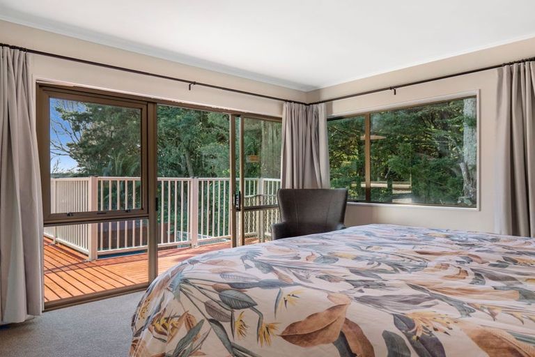 Photo of property in 8 Deodar Place, Totara Heights, Auckland, 2105