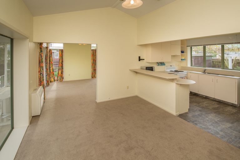 Photo of property in 48 Orrick Crescent, Avondale, Christchurch, 8061