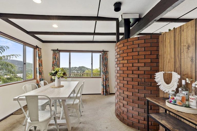 Photo of property in 8 Downing Street, Crofton Downs, Wellington, 6035