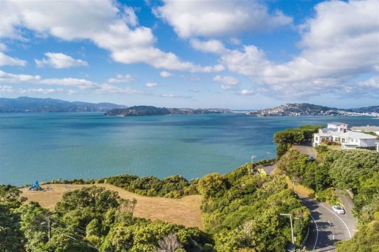 Photo of property in 33 Homebush Road, Khandallah, Wellington, 6035