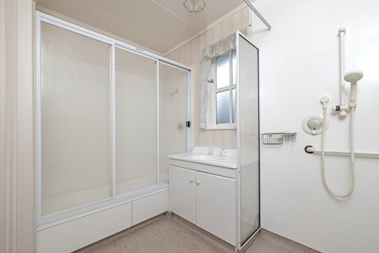 Photo of property in 84 Kuratawhiti Street, Greytown, 5712