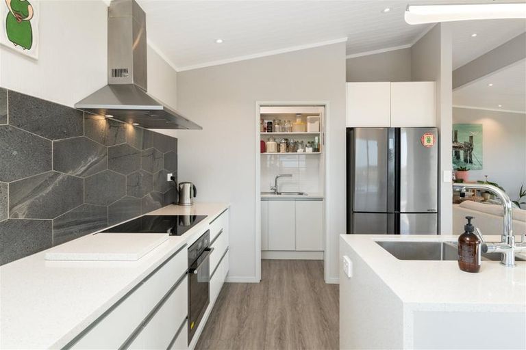 Photo of property in 912a Papamoa Beach Road, Papamoa Beach, Papamoa, 3118