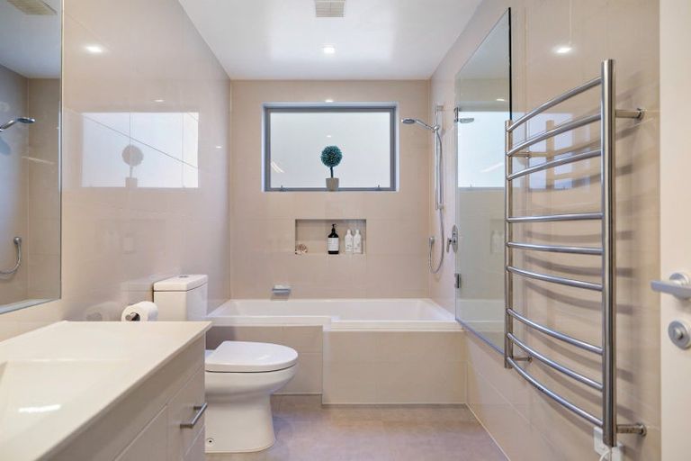 Photo of property in 51 Mathias Terrace, Arthurs Point, Queenstown, 9371