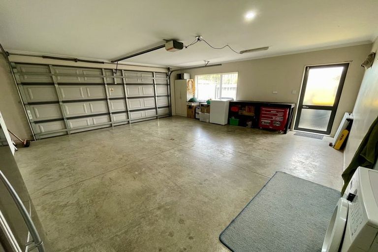 Photo of property in 30 Kestrel Avenue, Welcome Bay, Tauranga, 3112