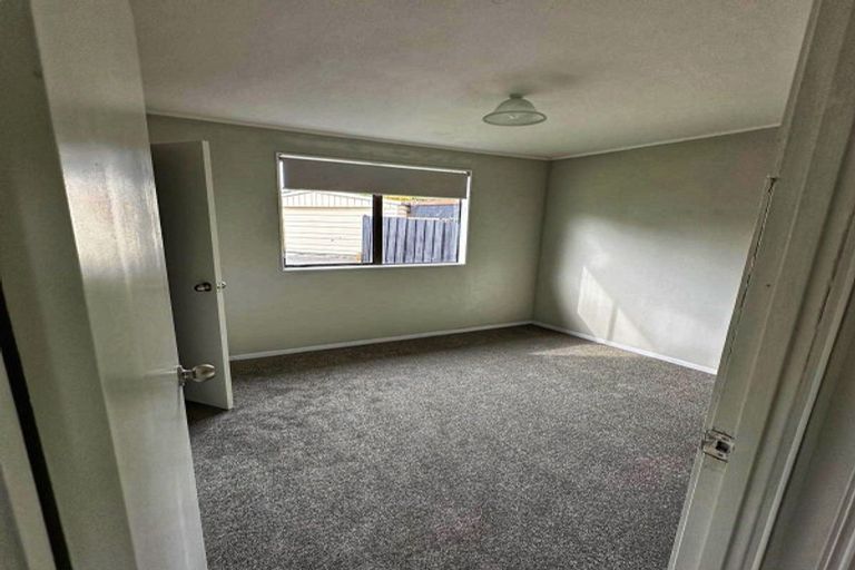 Photo of property in 2/5 Martha Lane, Weymouth, Auckland, 2103