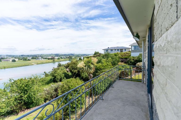 Photo of property in 15 Saint Andrew Place, Balclutha, 9230