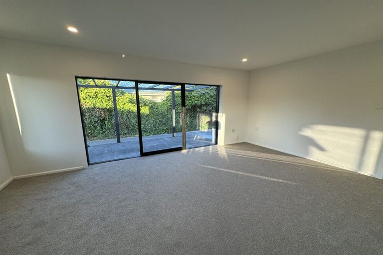 Photo of property in 37 Springbank Street, Bryndwr, Christchurch, 8053