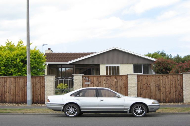 Photo of property in 493 Mairehau Road, Parklands, Christchurch, 8083