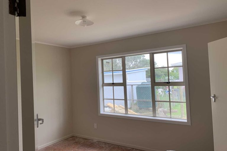 Photo of property in 26 West Coast Road, Te Kopuru, 0371