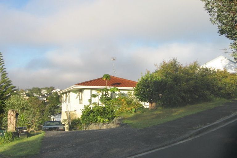 Photo of property in 22 Orton Street, Glenfield, Auckland, 0627