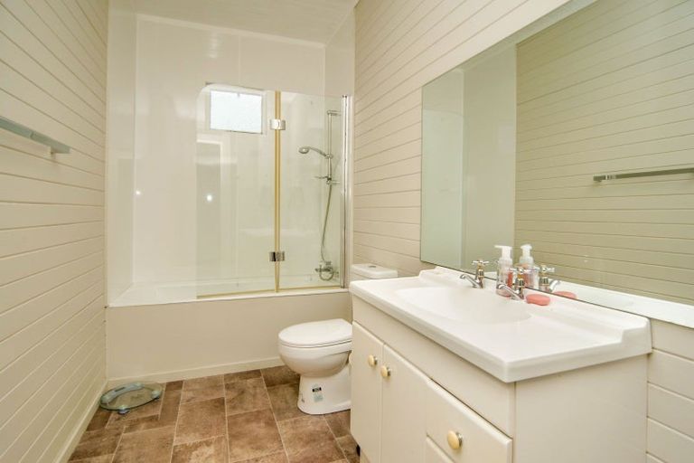 Photo of property in 119 Brougham Street, Westport, 7825