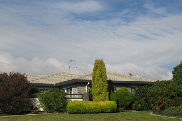 Photo of property in 6b Cedar Drive, Paraparaumu Beach, Paraparaumu, 5032