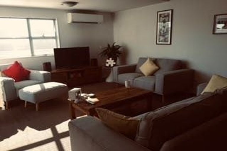 Photo of property in 3/55 Thackeray Place, Waltham, Christchurch, 8023