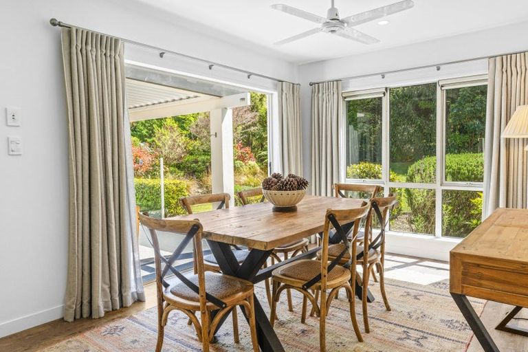 Photo of property in 66 Gillespie Place, Acacia Bay, Taupo, 3385