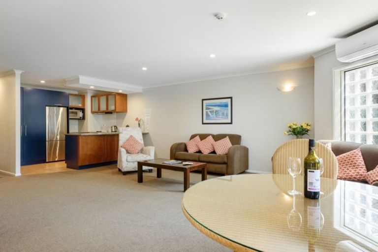 Photo of property in 206/178 Marine Parade, Mount Maunganui, 3116