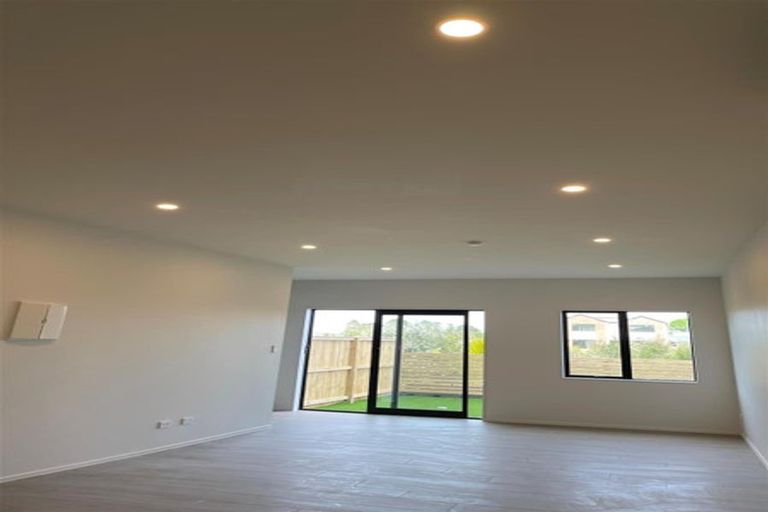 Photo of property in 41 Tukauri Place, Papakura, 2110