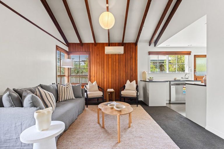 Photo of property in 1/8 Duncan Street, Sumner, Christchurch, 8081