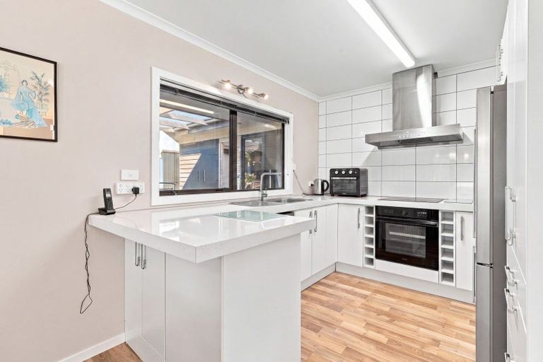 Photo of property in 1a Glendermid Close, Sawyers Bay, Port Chalmers, 9023