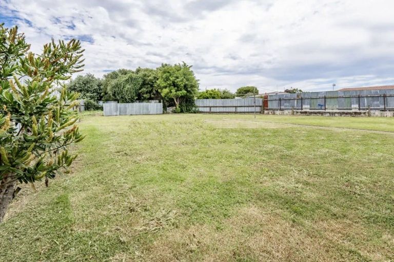 Photo of property in 1215a Norfolk Crescent, Mayfair, Hastings, 4122