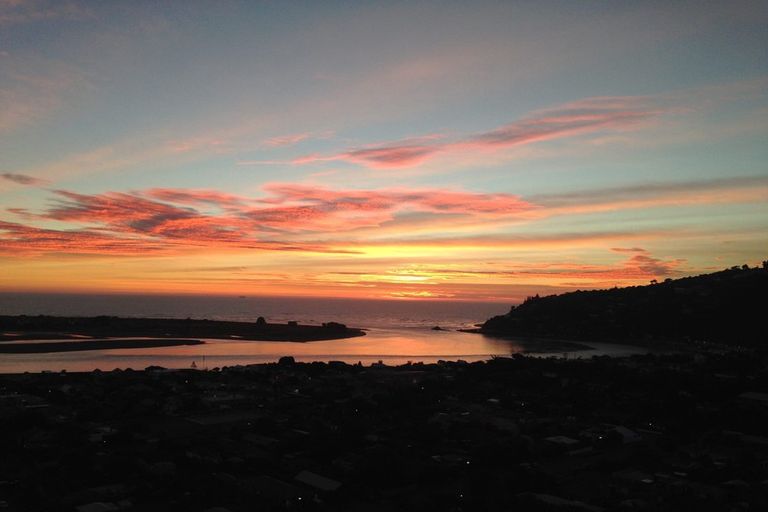 Photo of property in 7 Redcliffs View Lane, Redcliffs, Christchurch, 8081