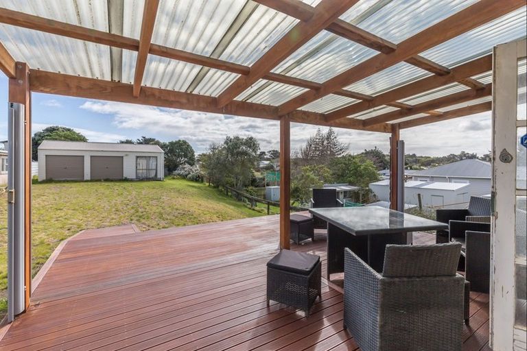 Photo of property in 22 Kauwhata Street, Himatangi Beach, Foxton, 4891