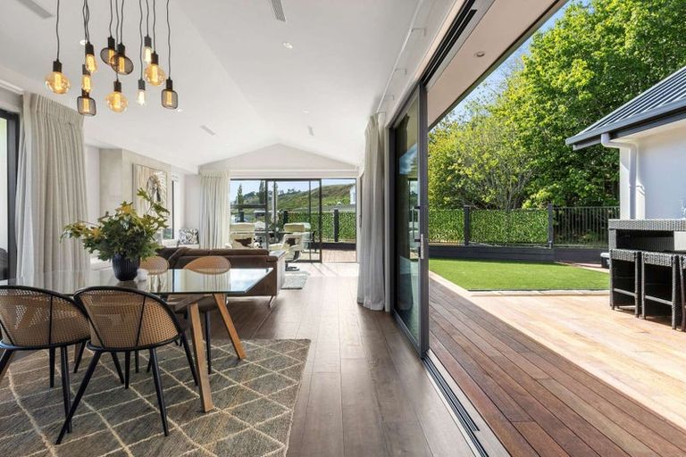 Photo of property in 13 Oakhill Lane, Richmond, 7020